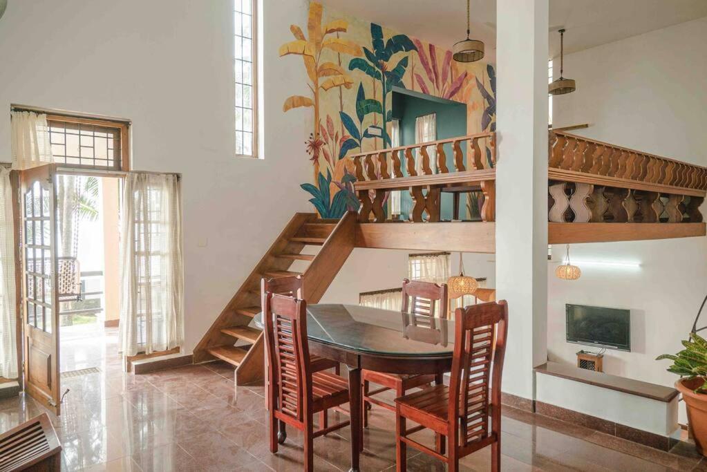 Baywatch By Grha - A Picturesque Beachfront Villa Kozhikode Ngoại thất bức ảnh